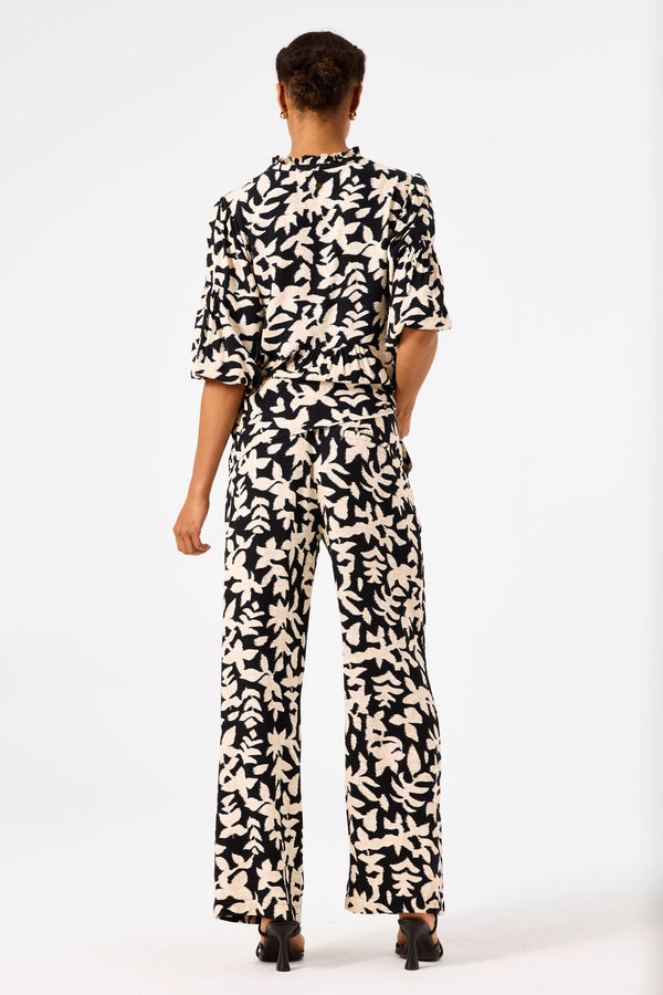 Garcia Ladies Printed Black and Beige Pants