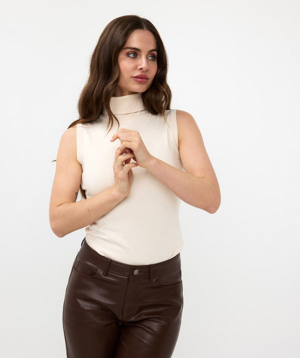 Esqualo Sleeveless Turtleneck Sweater